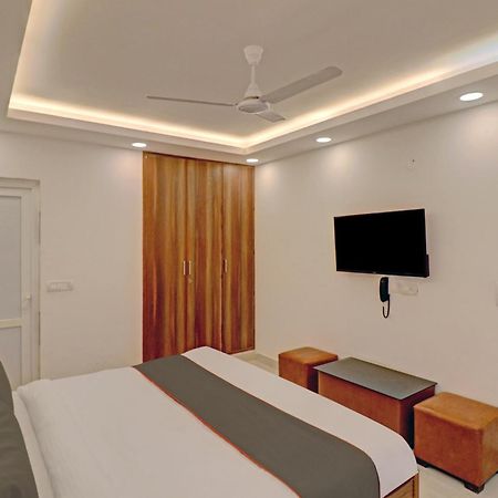 Collection O Spot Light Near Tughlakabad Station Metro Station Hotel Indraprast Ngoại thất bức ảnh