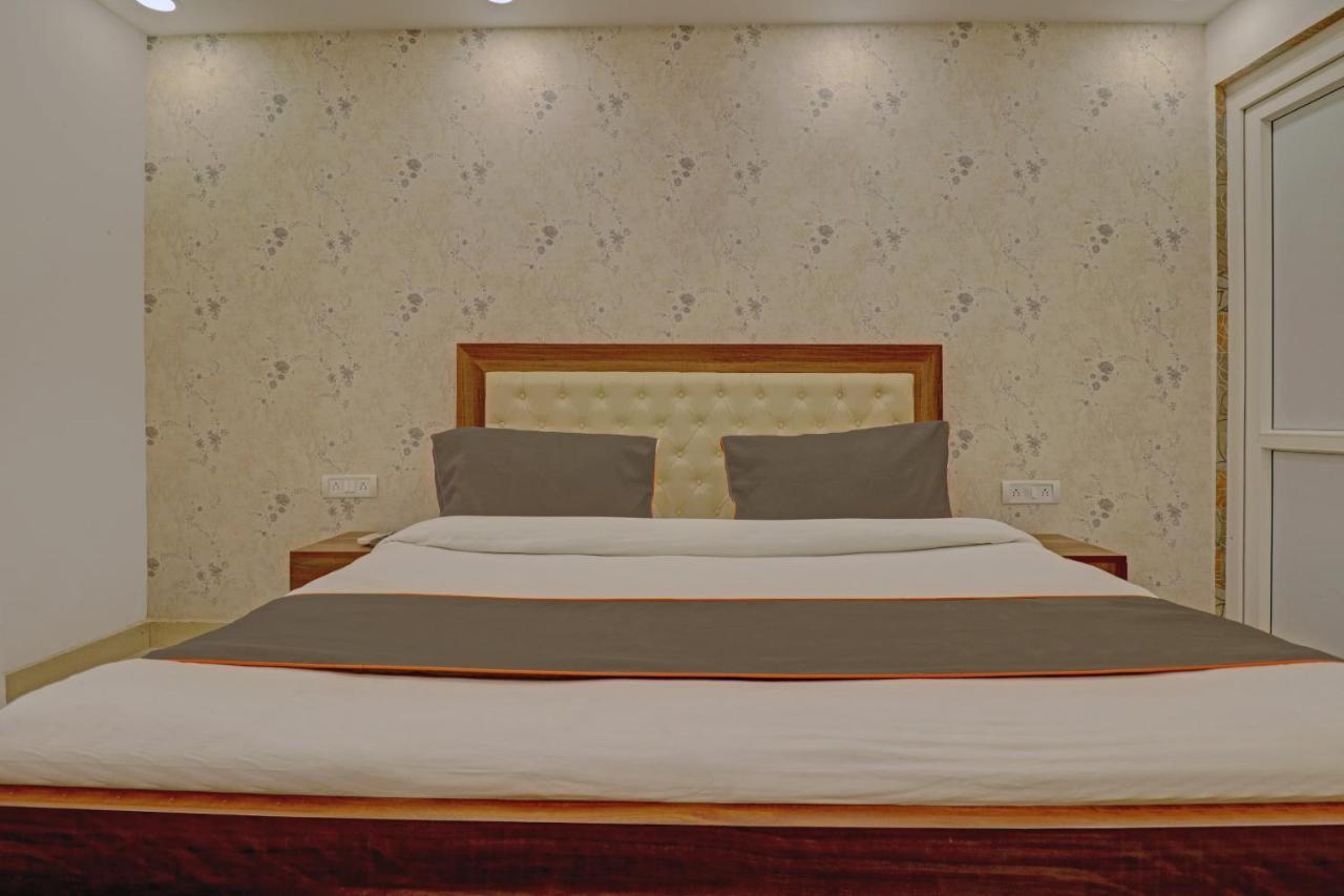 Collection O Spot Light Near Tughlakabad Station Metro Station Hotel Indraprast Ngoại thất bức ảnh